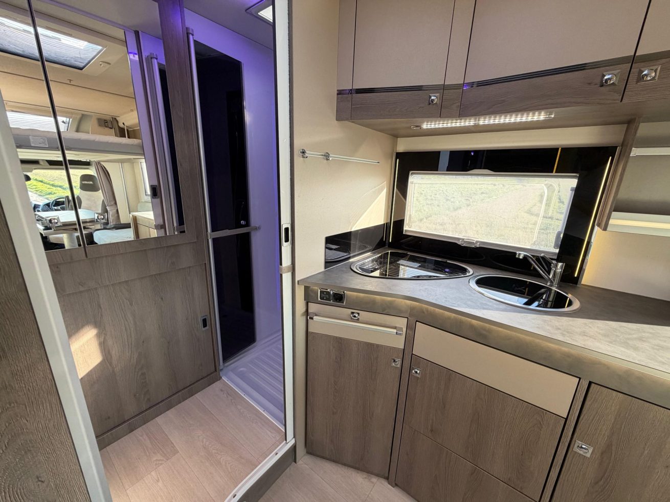 1094a645-d166-4bf1-b142-83f8d7009828