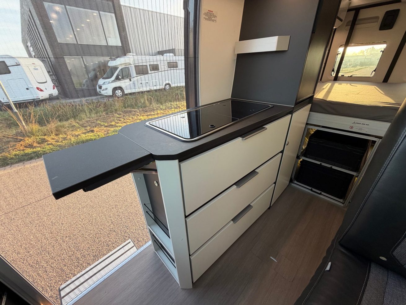 Adria Twin Supreme 640 SGX (15)