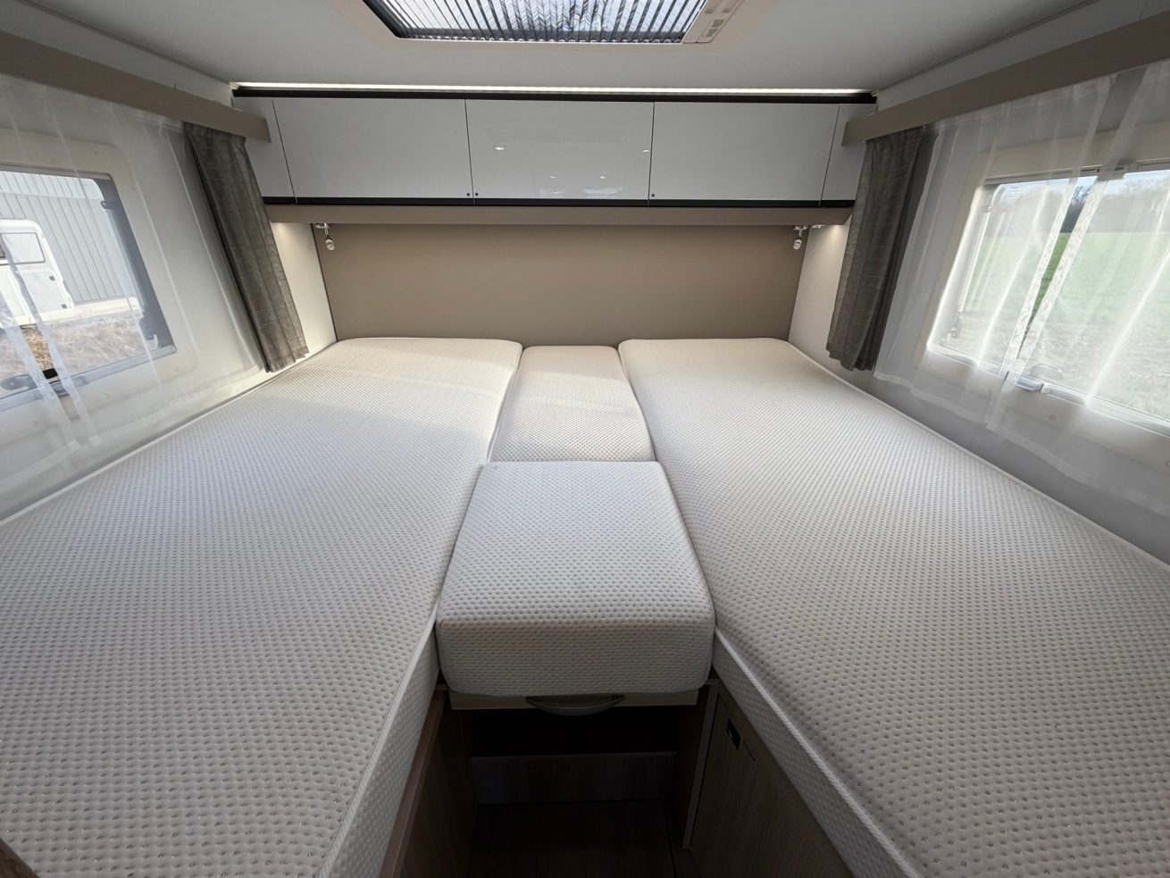 Adria Compact DL Plus (12)