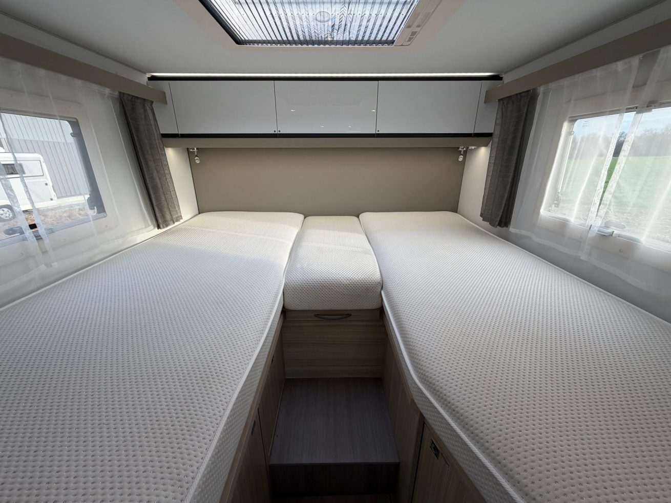 Adria Compact DL Plus (13)