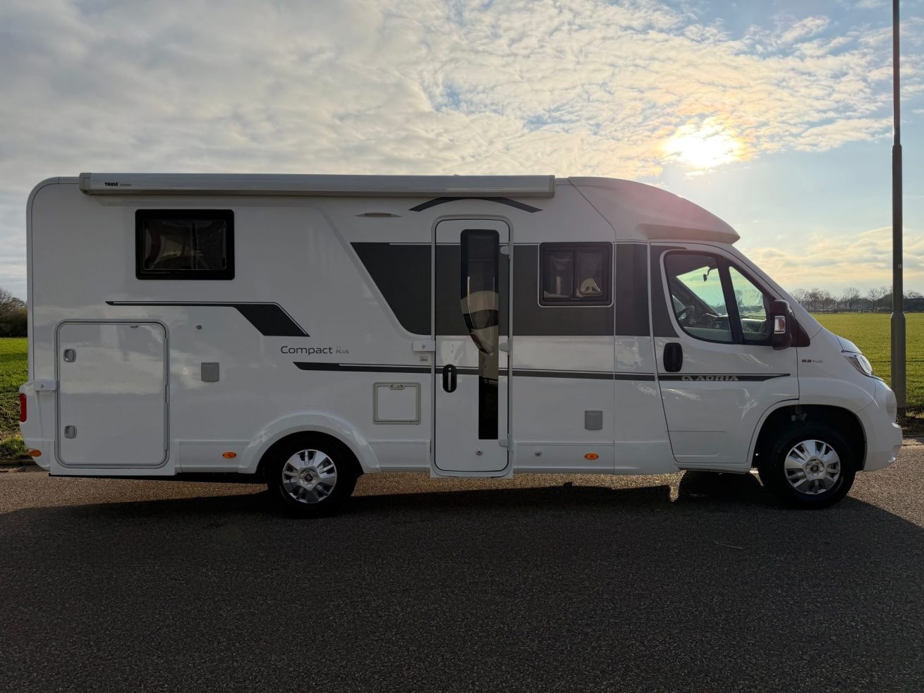 Adria Compact DL Plus (26)