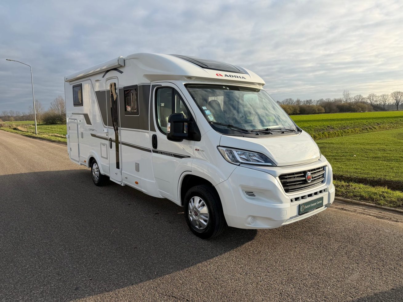 Adria Compact DL Plus (28)