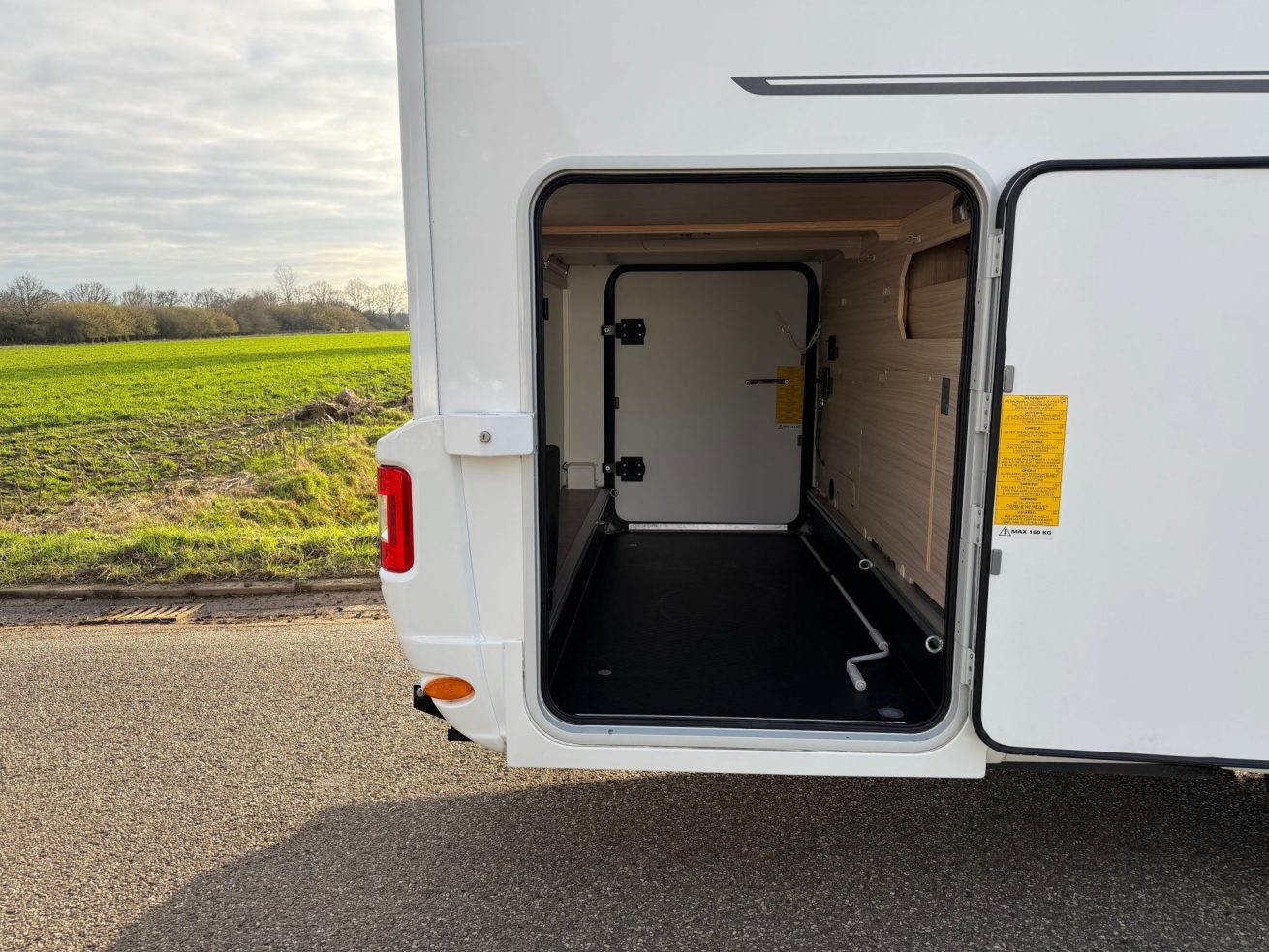 Adria Compact DL Plus (32)