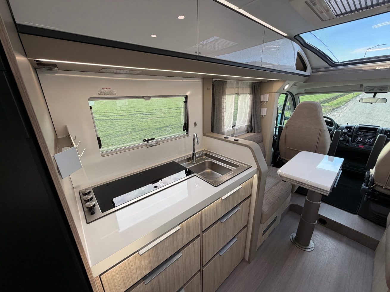 Adria Compact DL Plus (5)