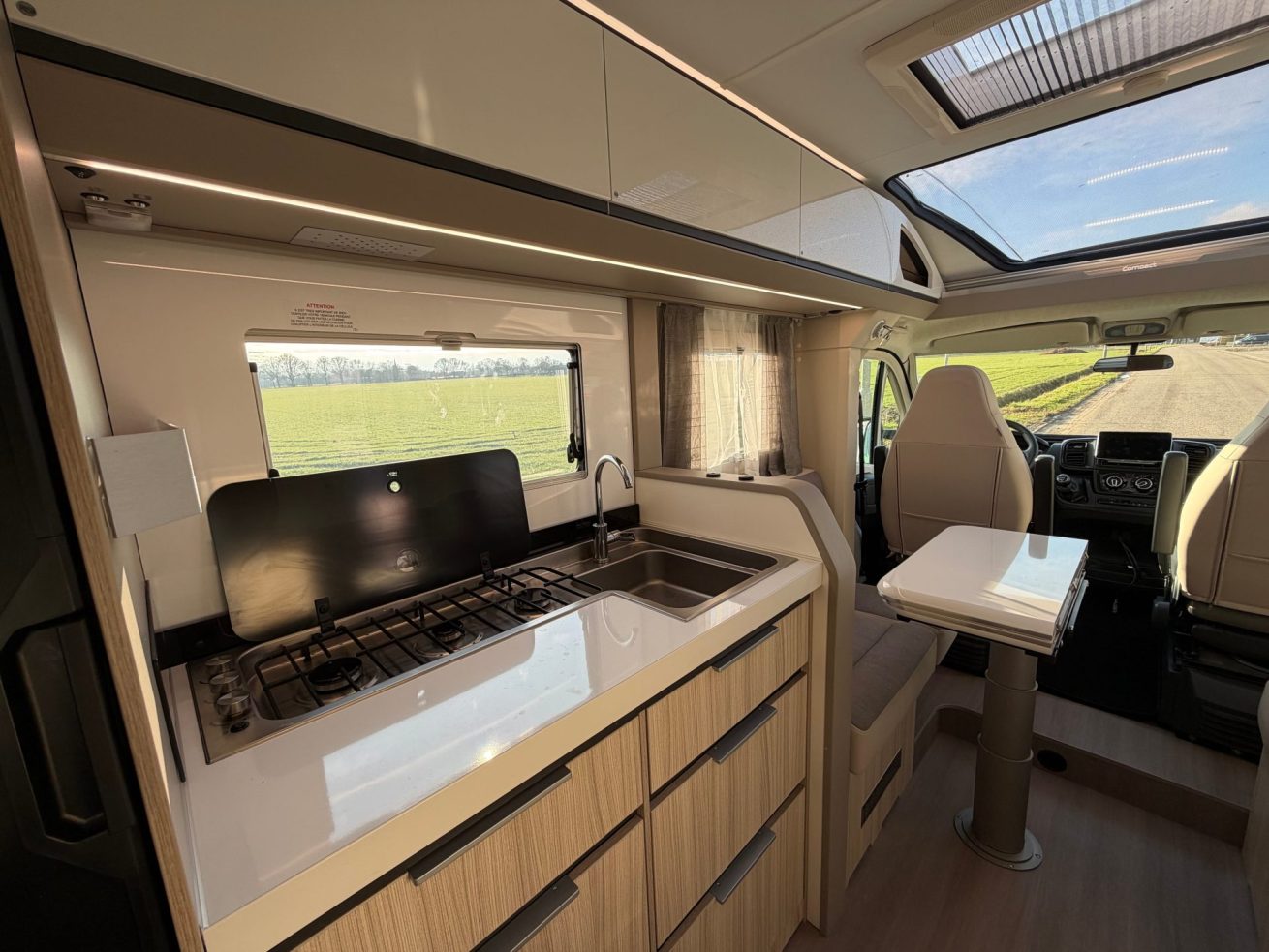 Adria Compact Plus DL 2025 (14)