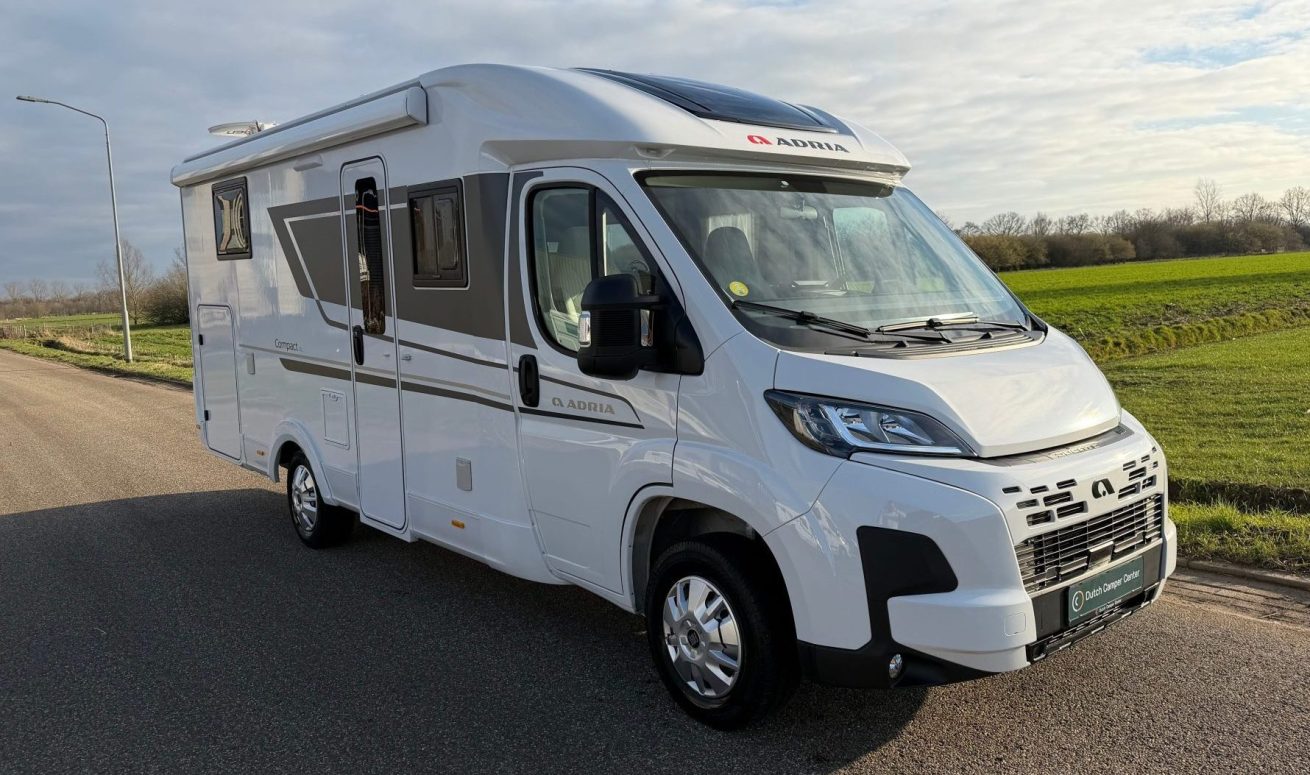 Adria Compact Plus DL 2025 (8)
