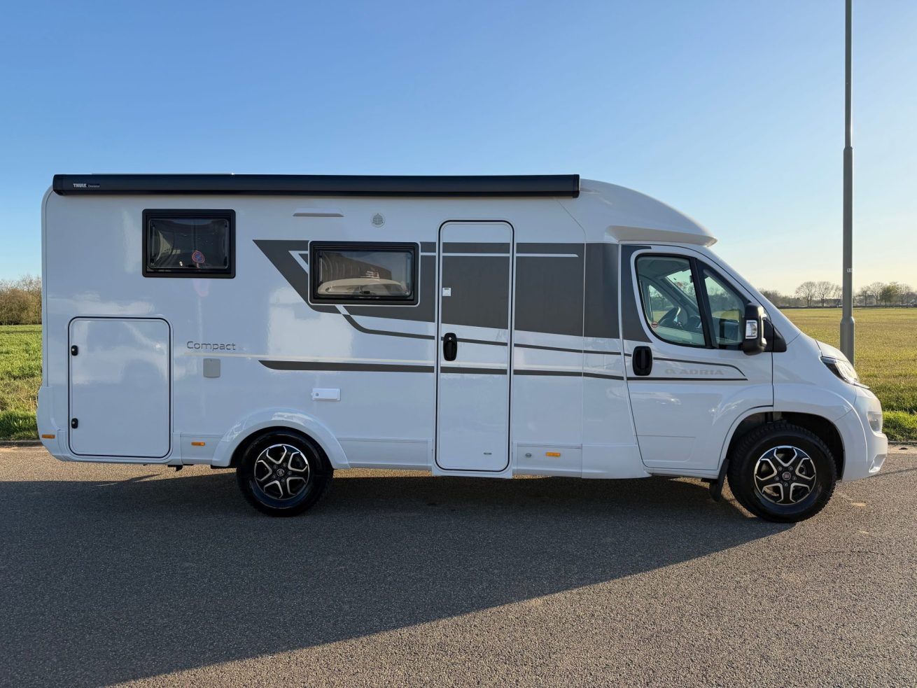 Adria Compact SL (3)