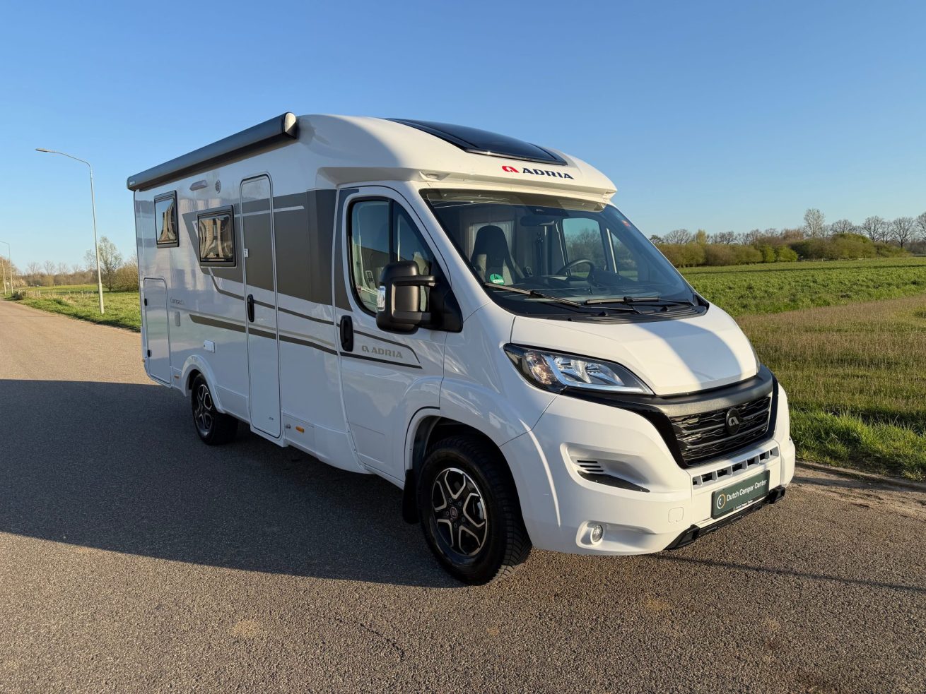 Adria Compact SL (8)