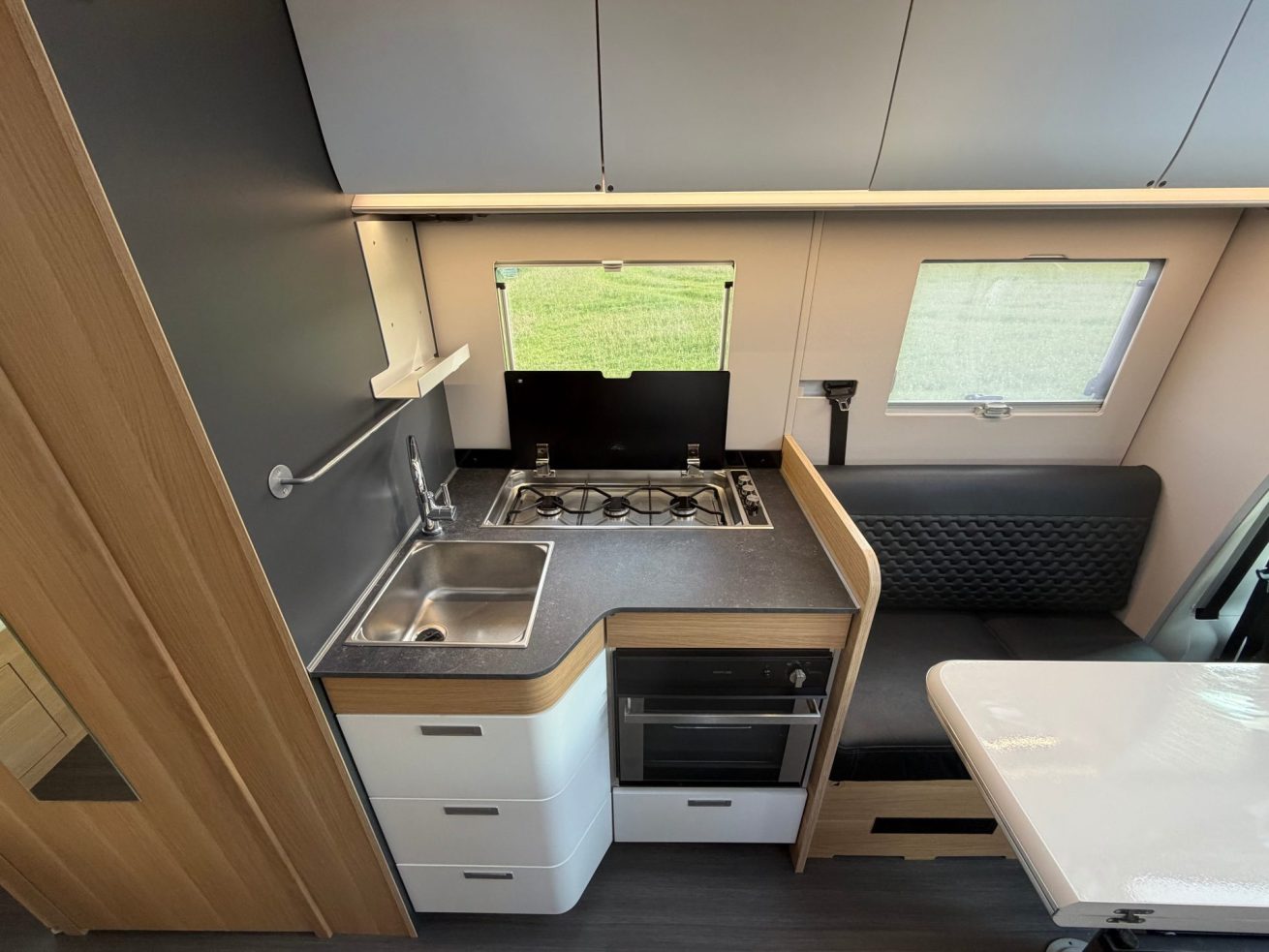 Adria Coral 670 DC (18)