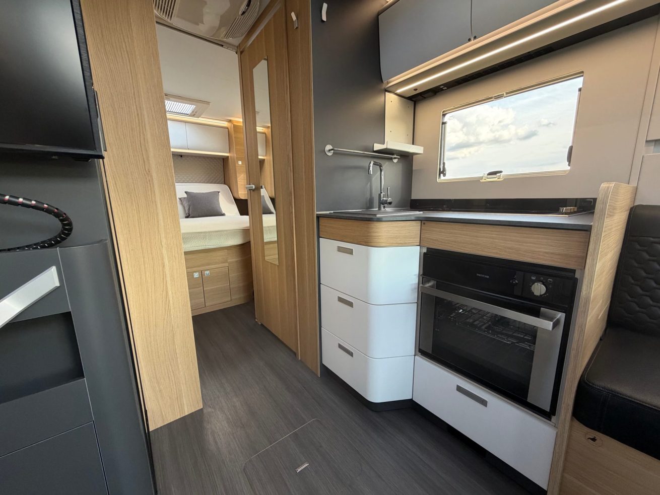 Adria Coral 670 DC (19)