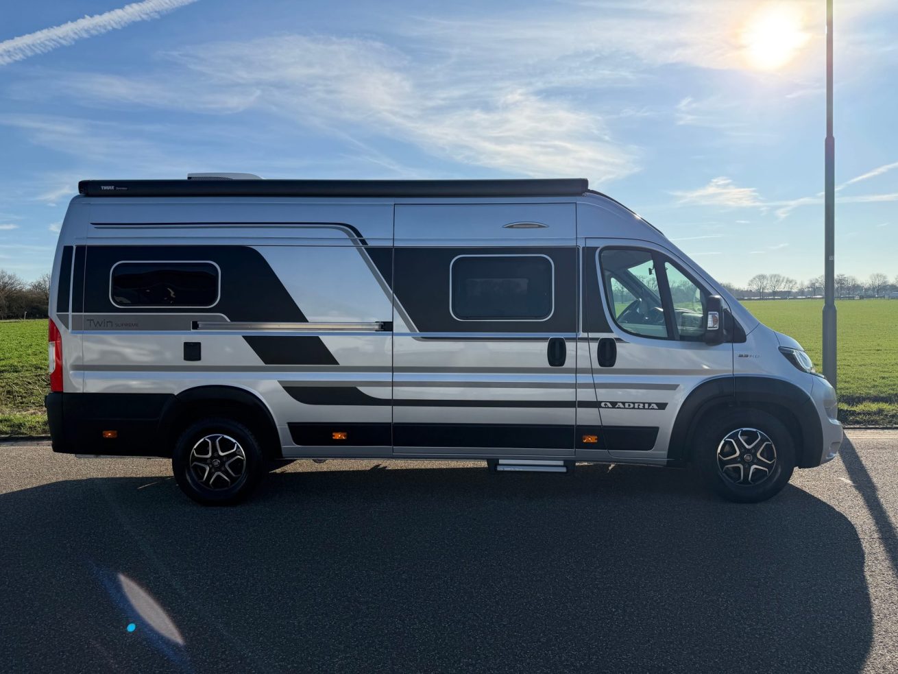 Adria Twin 640 SGX Supreme (20)