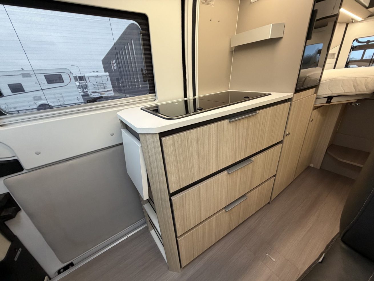 Adria Twin Plus 640 SLB (10)