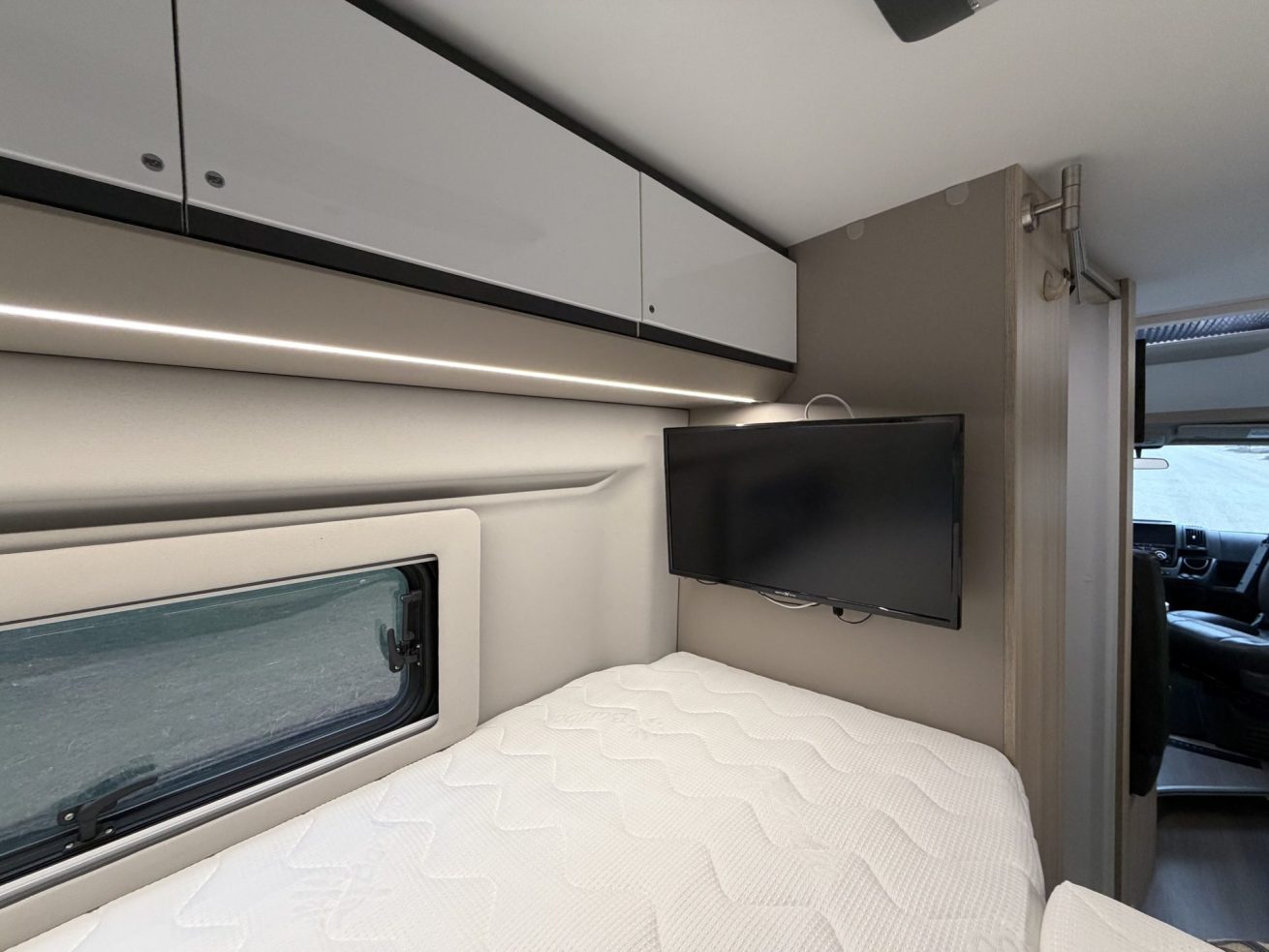 Adria Twin Plus 640 SLB (6)