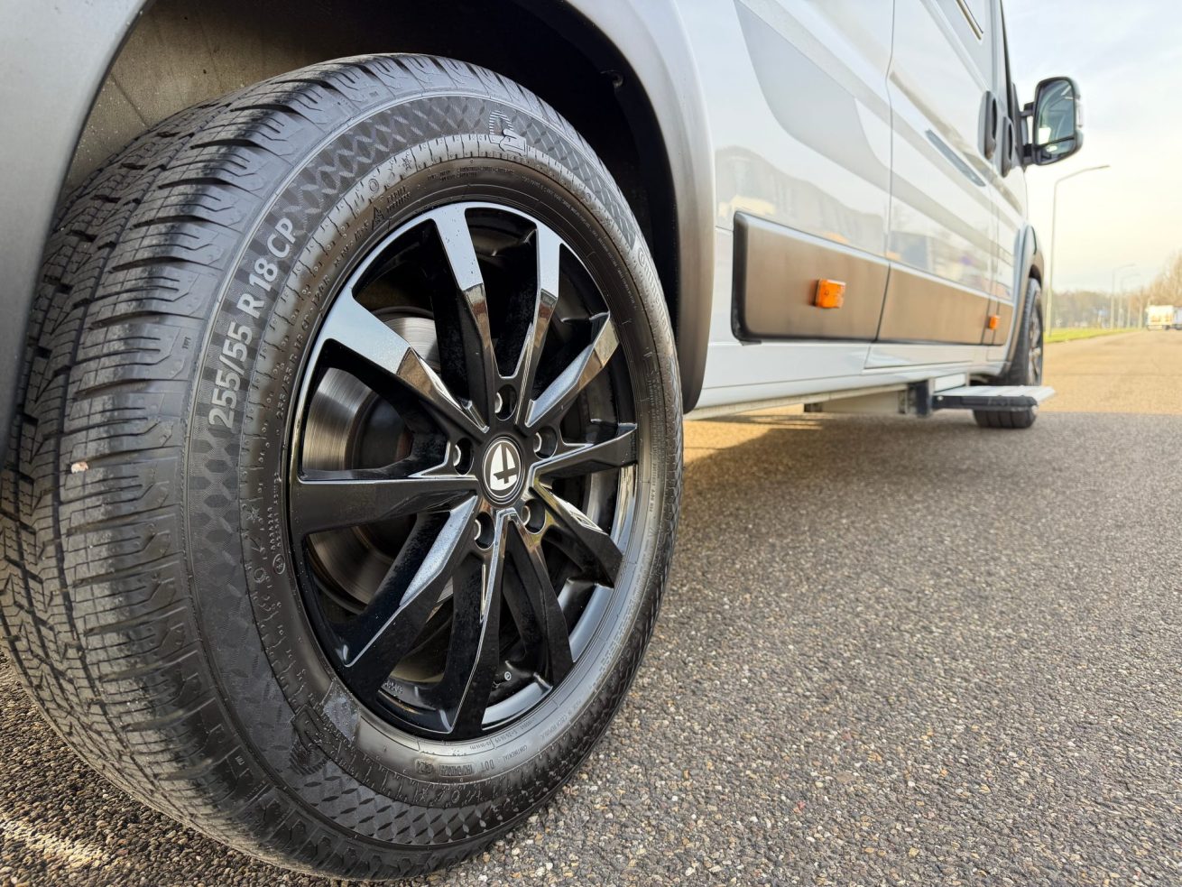 Adria Twin Supreme (2)