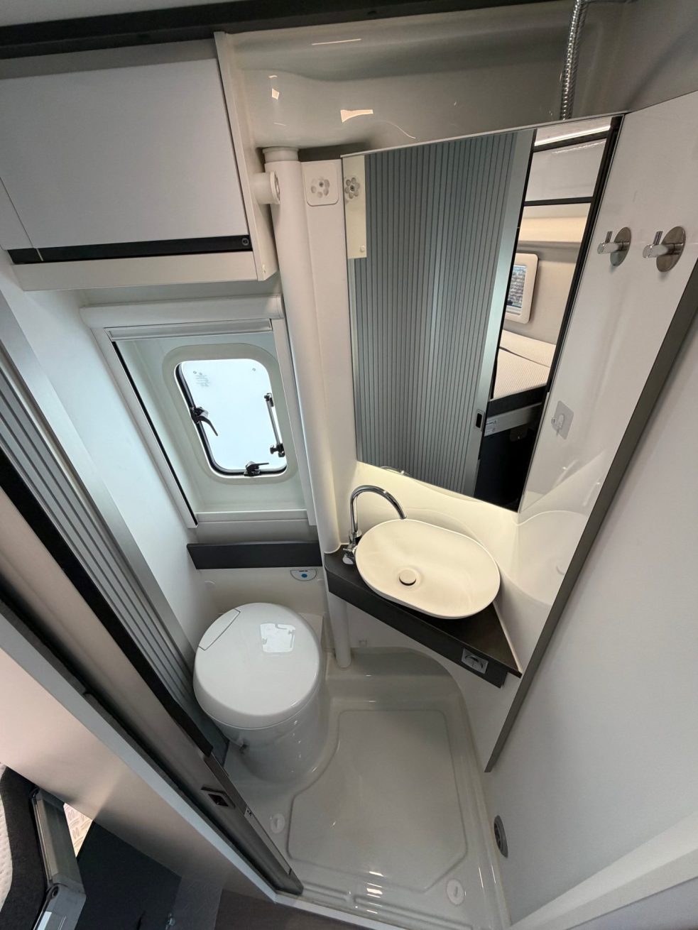 Adria Twin Supreme (32)