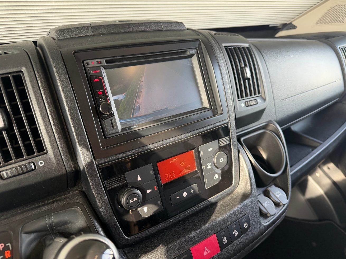 Adria Twin Supreme 640 SLB (12)