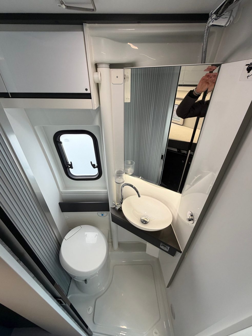 Adria Twin Supreme 640 SLB (17)