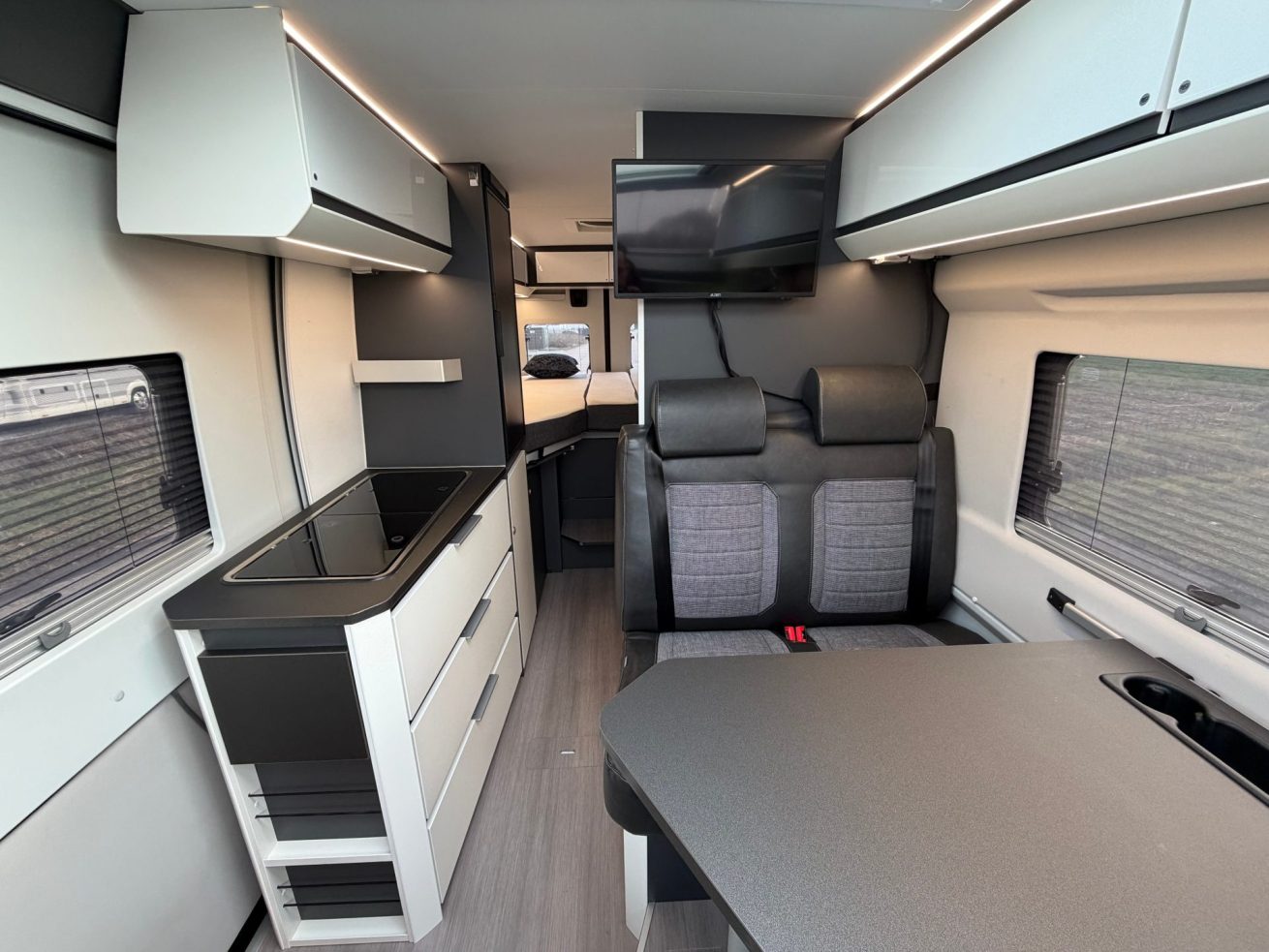 Adria Twin Supreme 640 SLB (19)