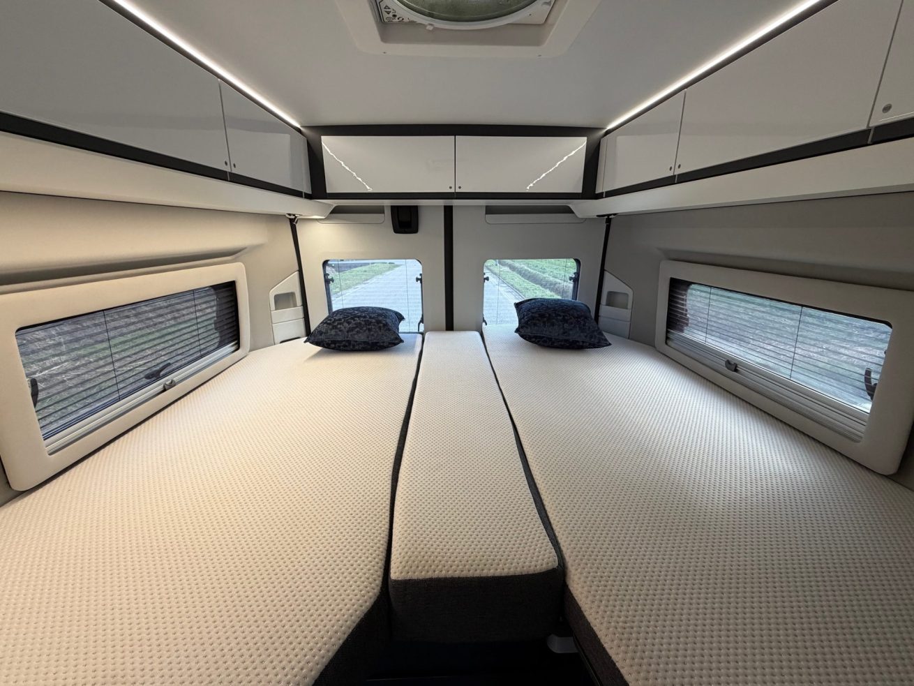 Adria Twin Supreme 640 SLB (24)