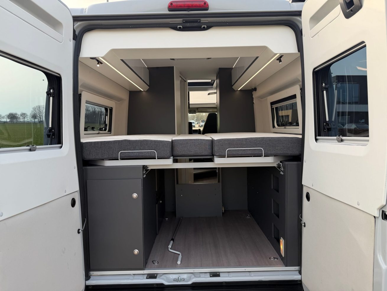 Adria Twin Supreme SLB (14)