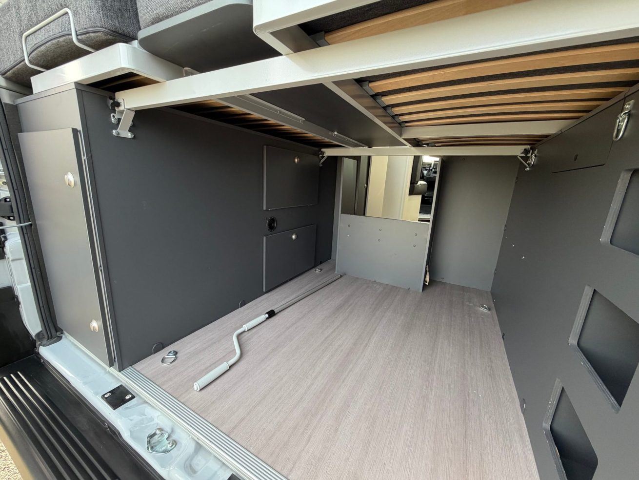 Adria Twin Supreme SLB (16)