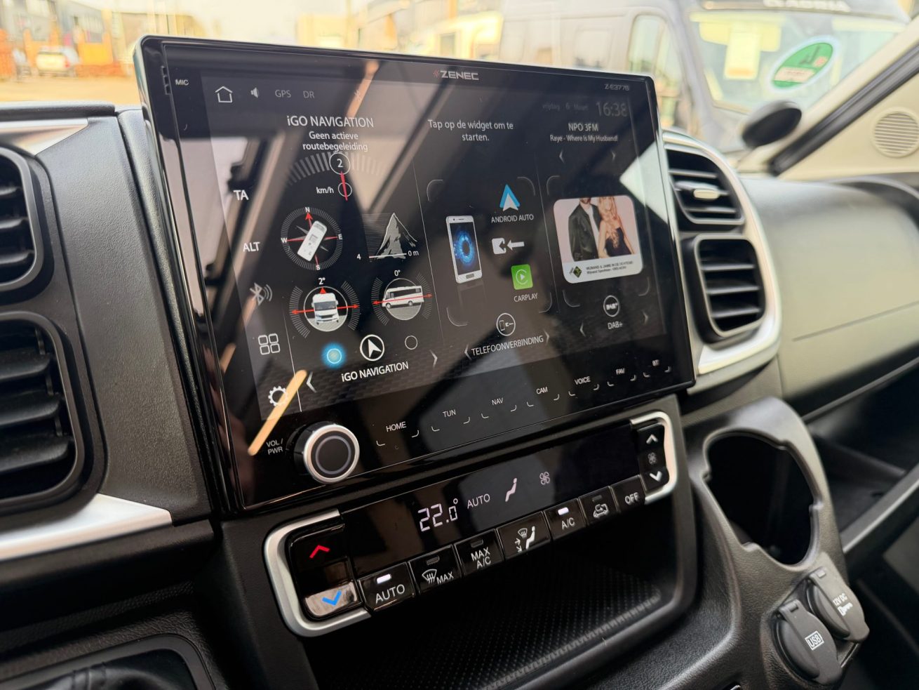 Adria Twin Supreme SLB (20)