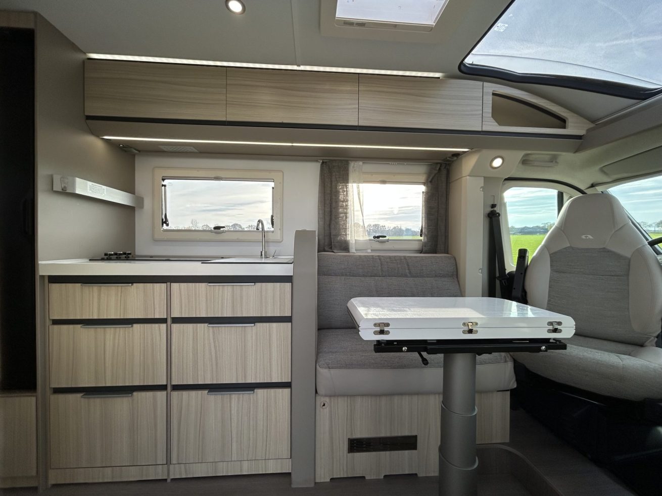 Adria compact DL (11)