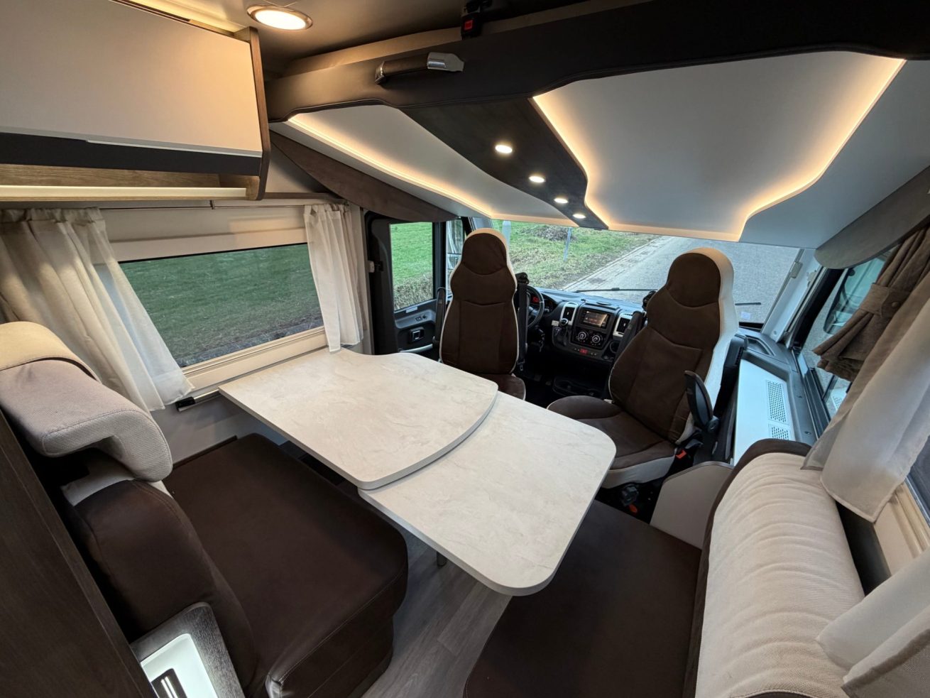 Benimar Amphytrion (9)