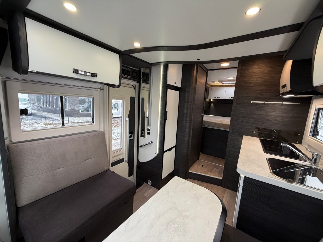 Benimar Mileo 297 Northautokapp (16)