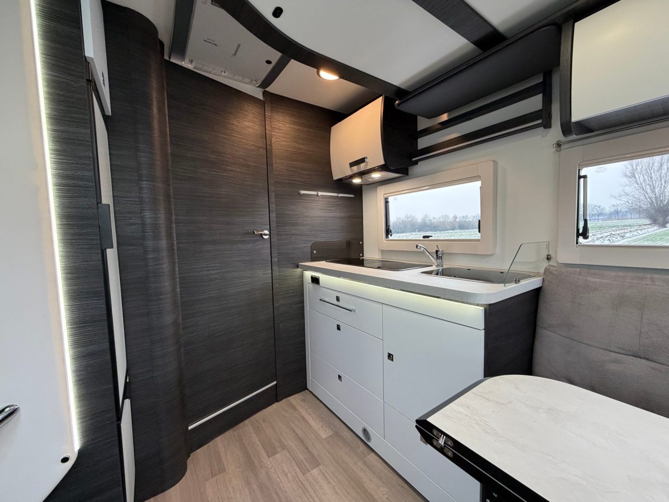 Benimar Mileo 297 Northautokapp (17)