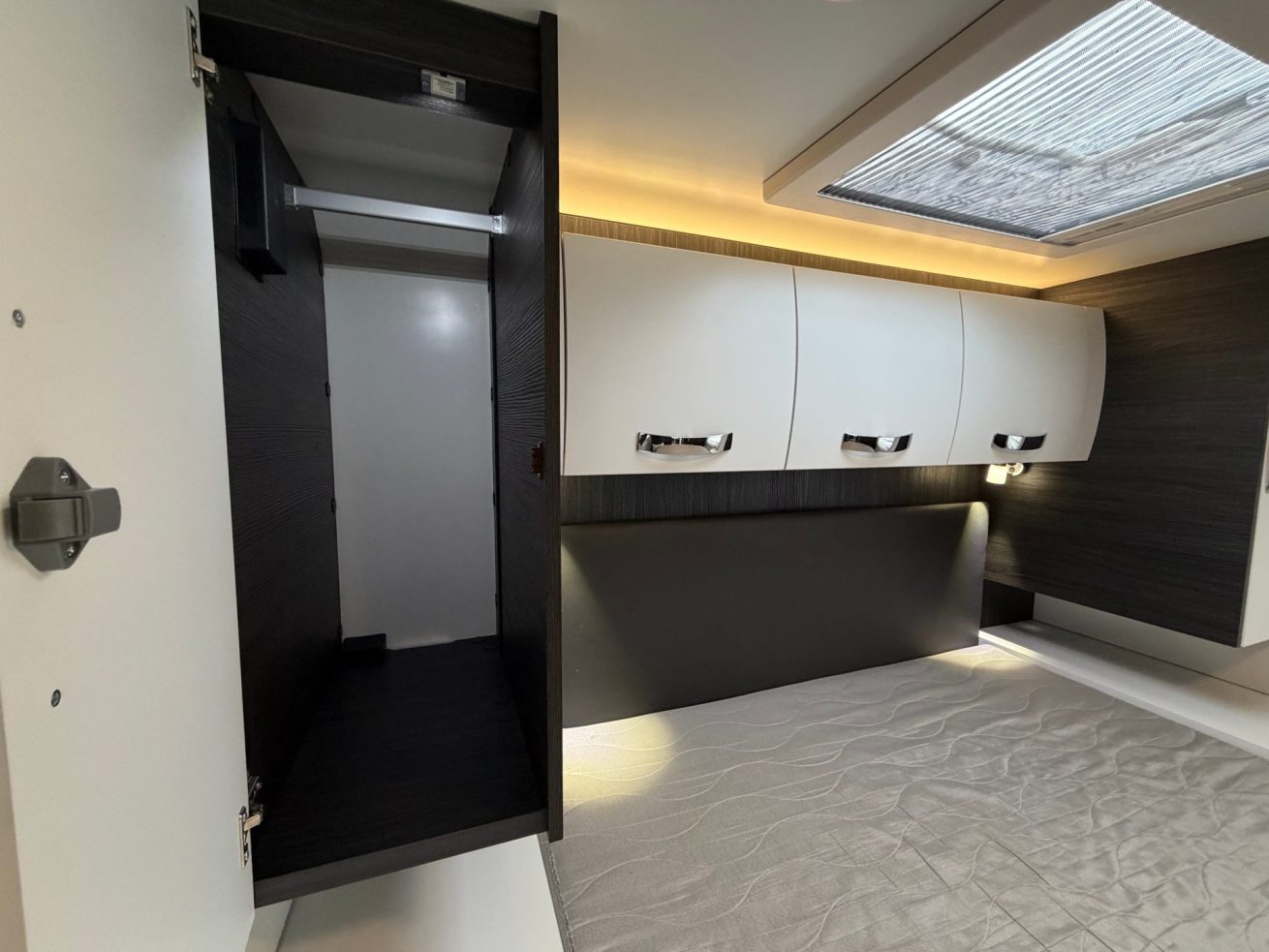 Benimar Mileo 297 Northautokapp (2)