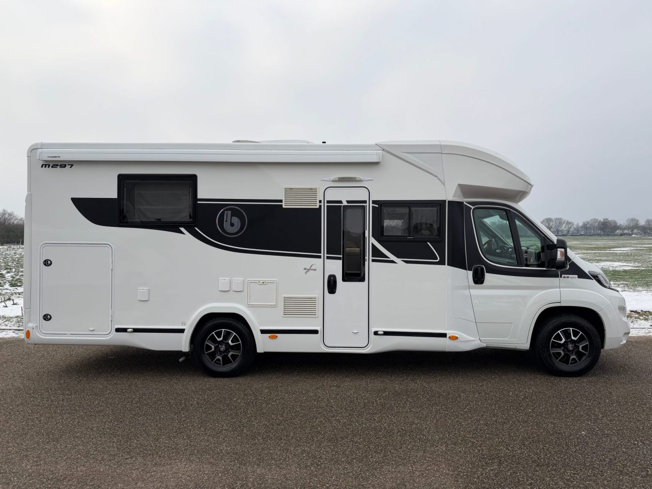 Benimar Mileo 297 Northautokapp (7)