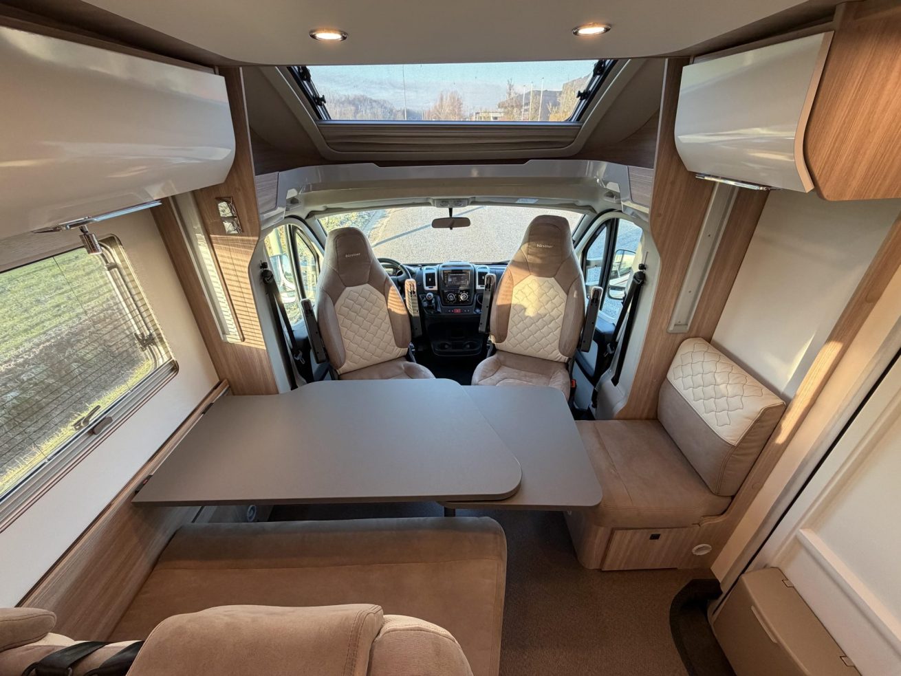 Bürstner Ixeo IT 690 G (6)