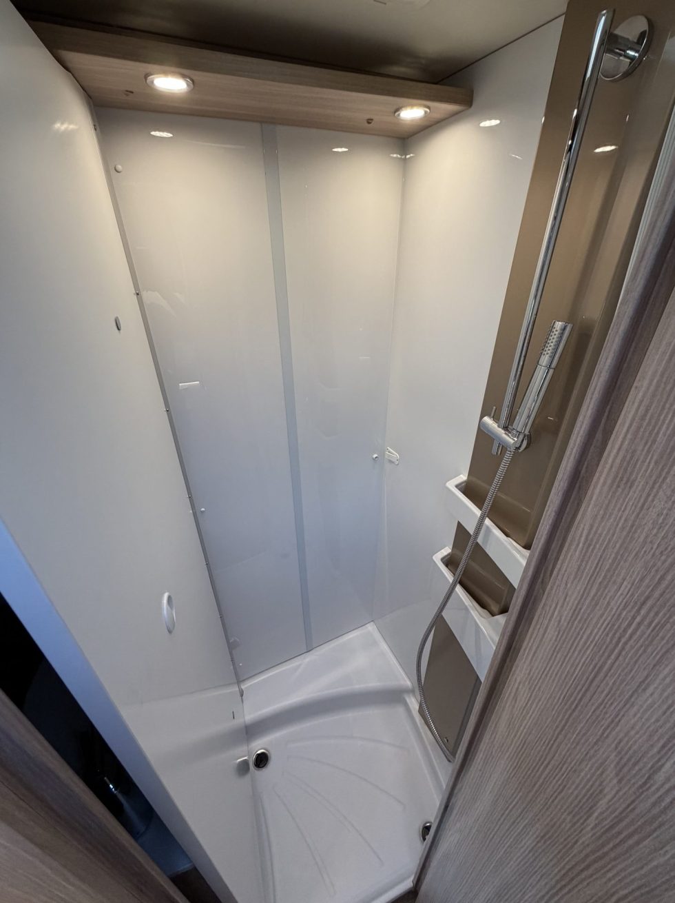 Bürstner Ixeo IT 690 G (7)