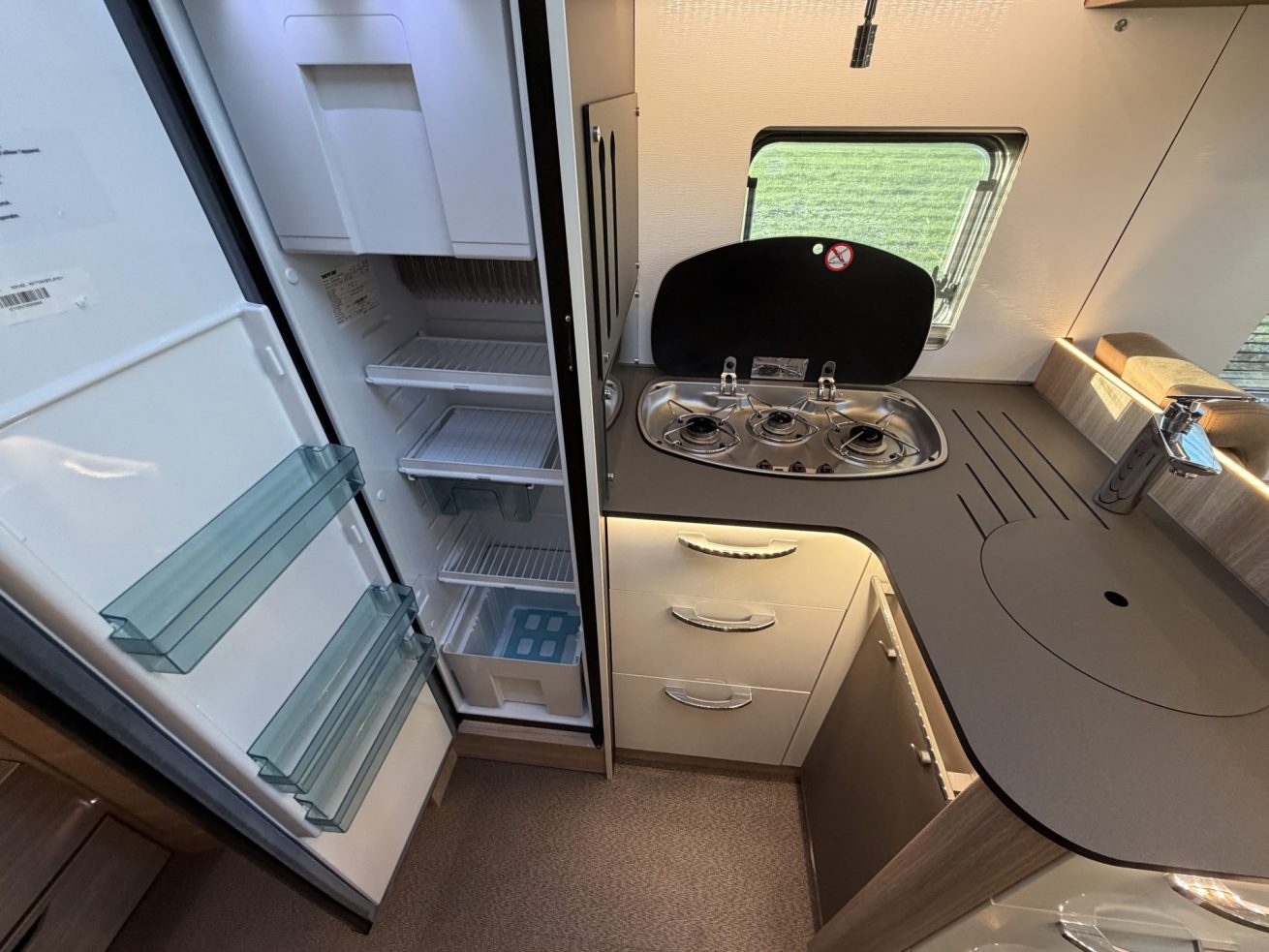 Bürstner Ixeo IT 690 G (9)