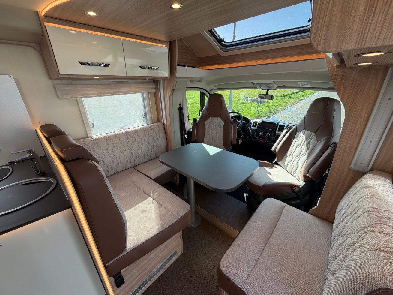 Bürstner Limited 726 (14)