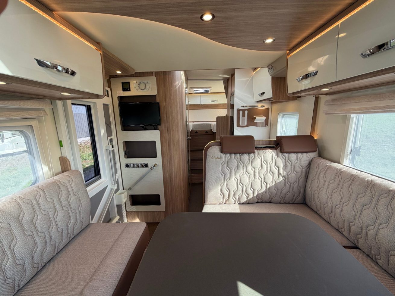 Bürstner Limited 726 (17)