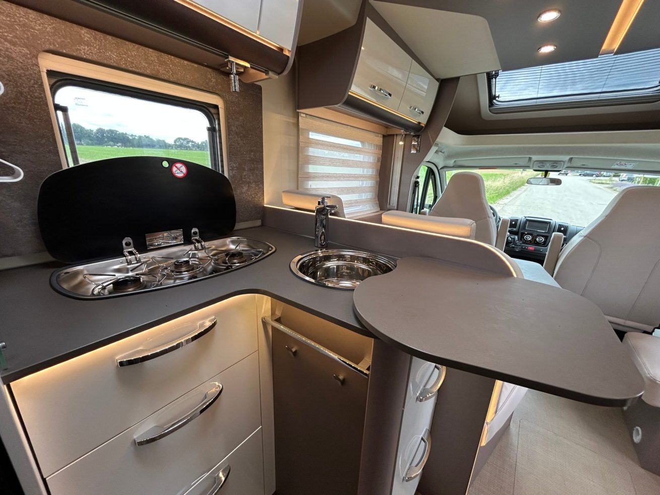 Bürstner Lyseo Privilege TD690G (24)