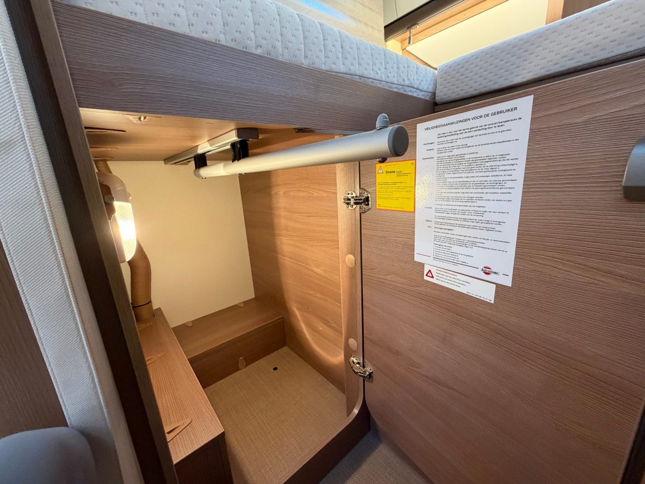 Bustner Lyseo Furtura TD690G (20)