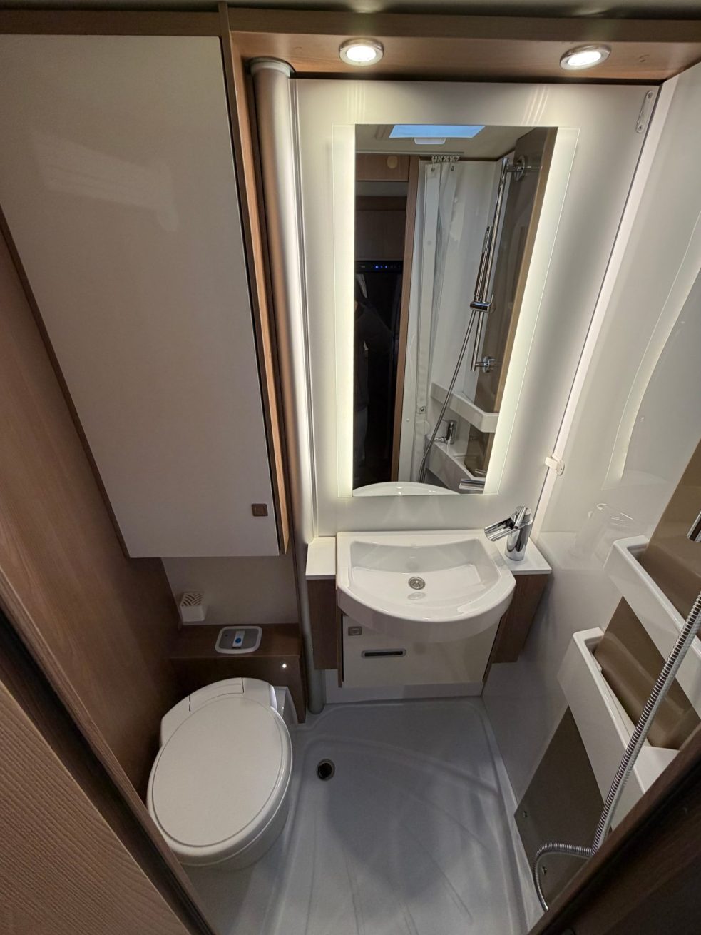 Bustner Lyseo Furtura TD690G (21)