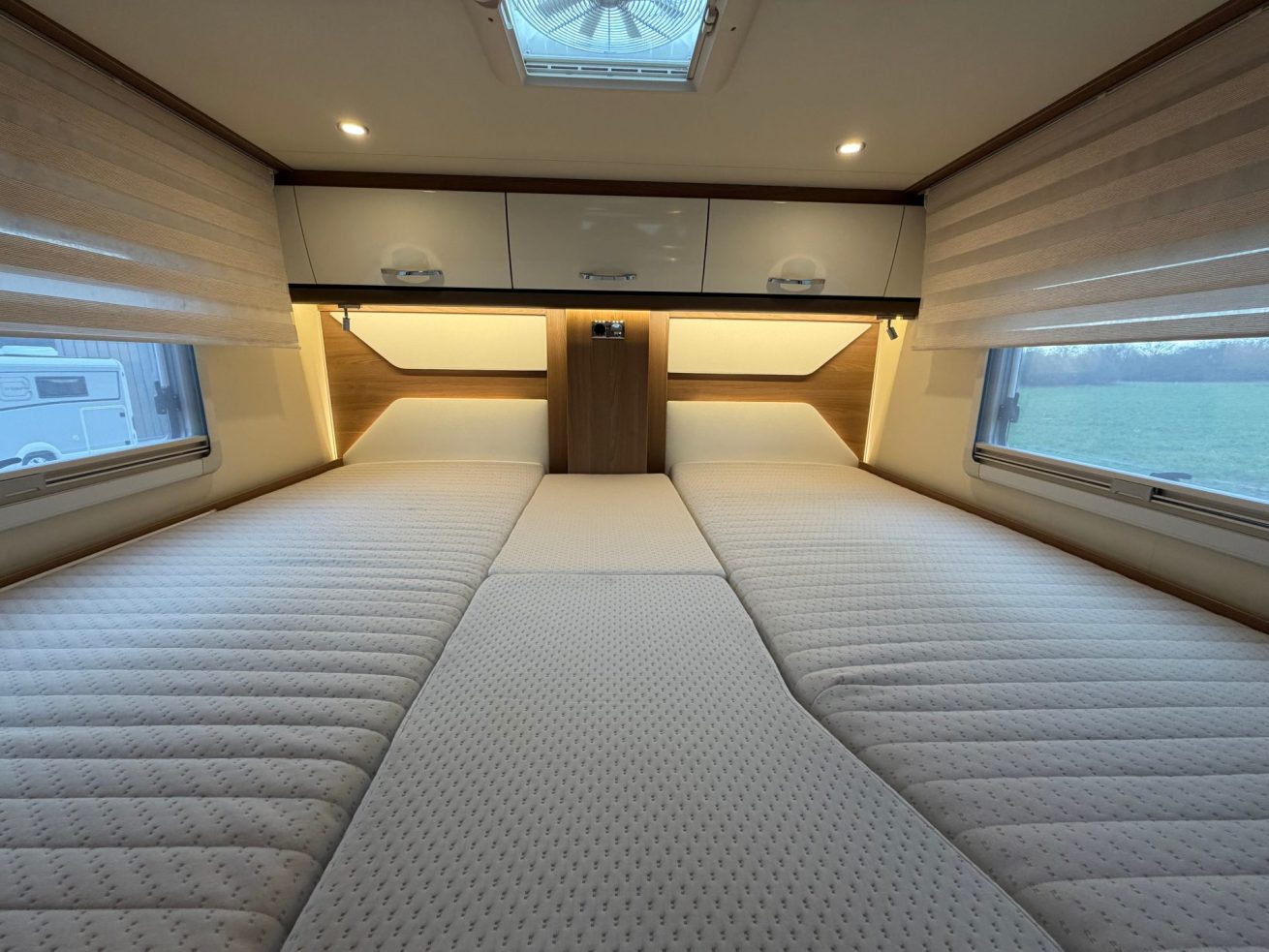 Bustner Lyseo Furtura TD690G (24)