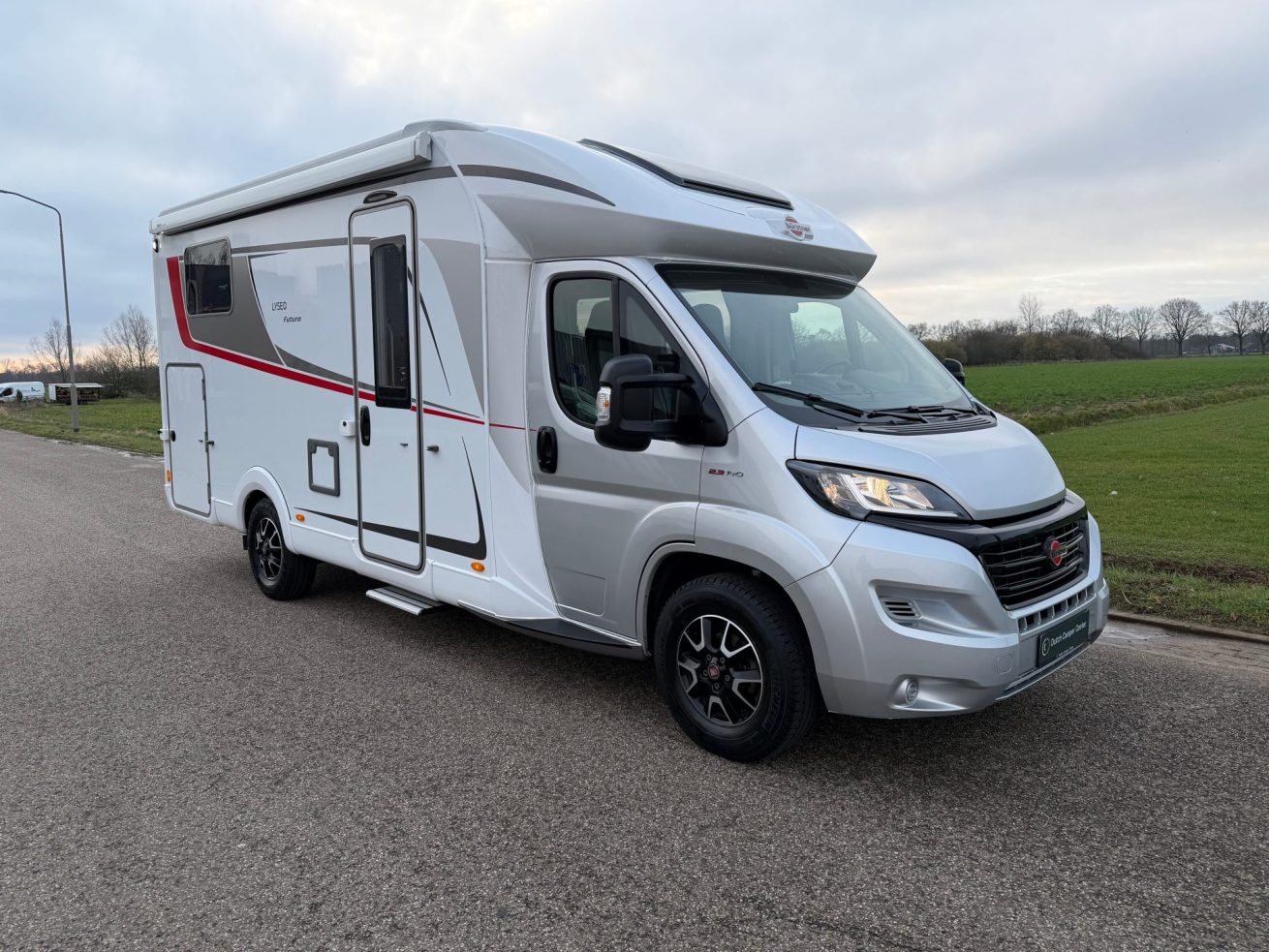 Bustner Lyseo Furtura TD690G (6)