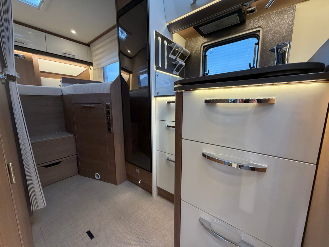 Bustner Lyseo Furtura TD690G (9)