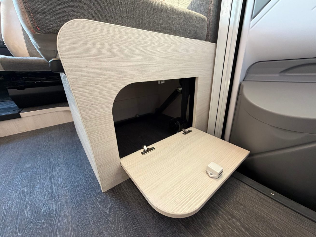 Challenger Graphite Premium 337 GA (8)