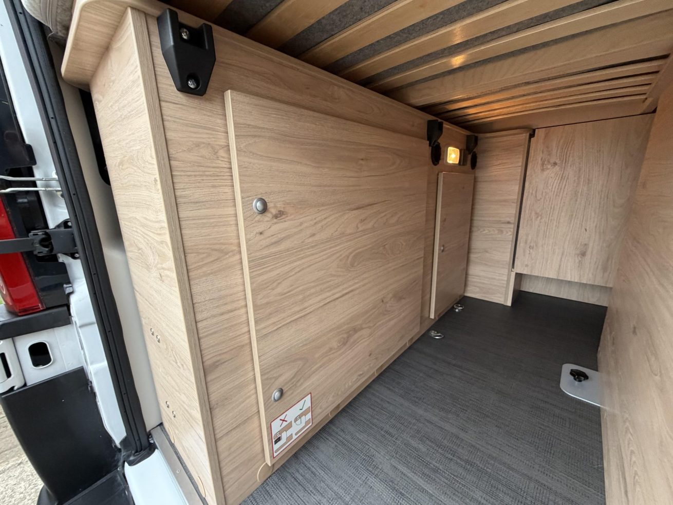 Dethleffs Globetrail (9)