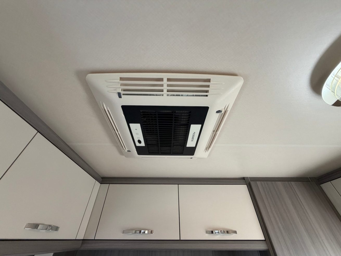 Hobby Optima On Tour T70F (9)