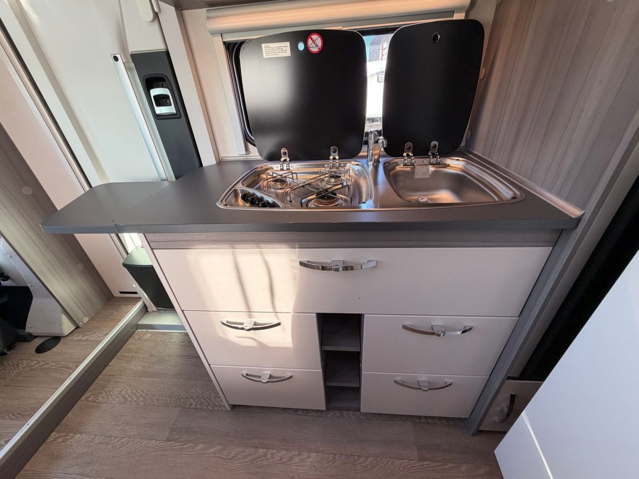 Hobby Optima On Tour V 65 GE (1)