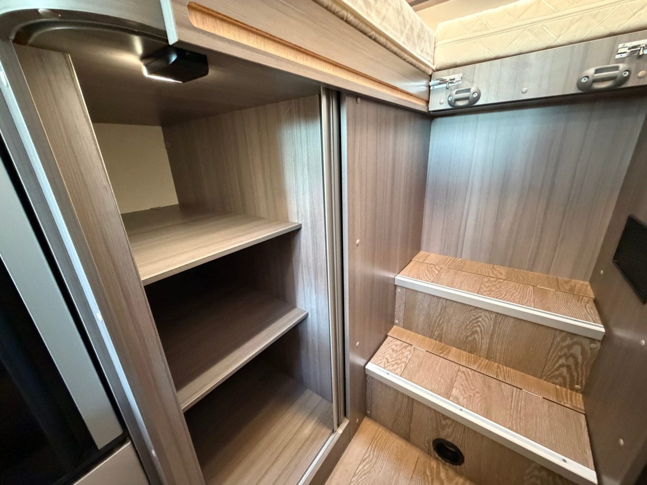 Hobby Optima On Tour V 65 GE (11)