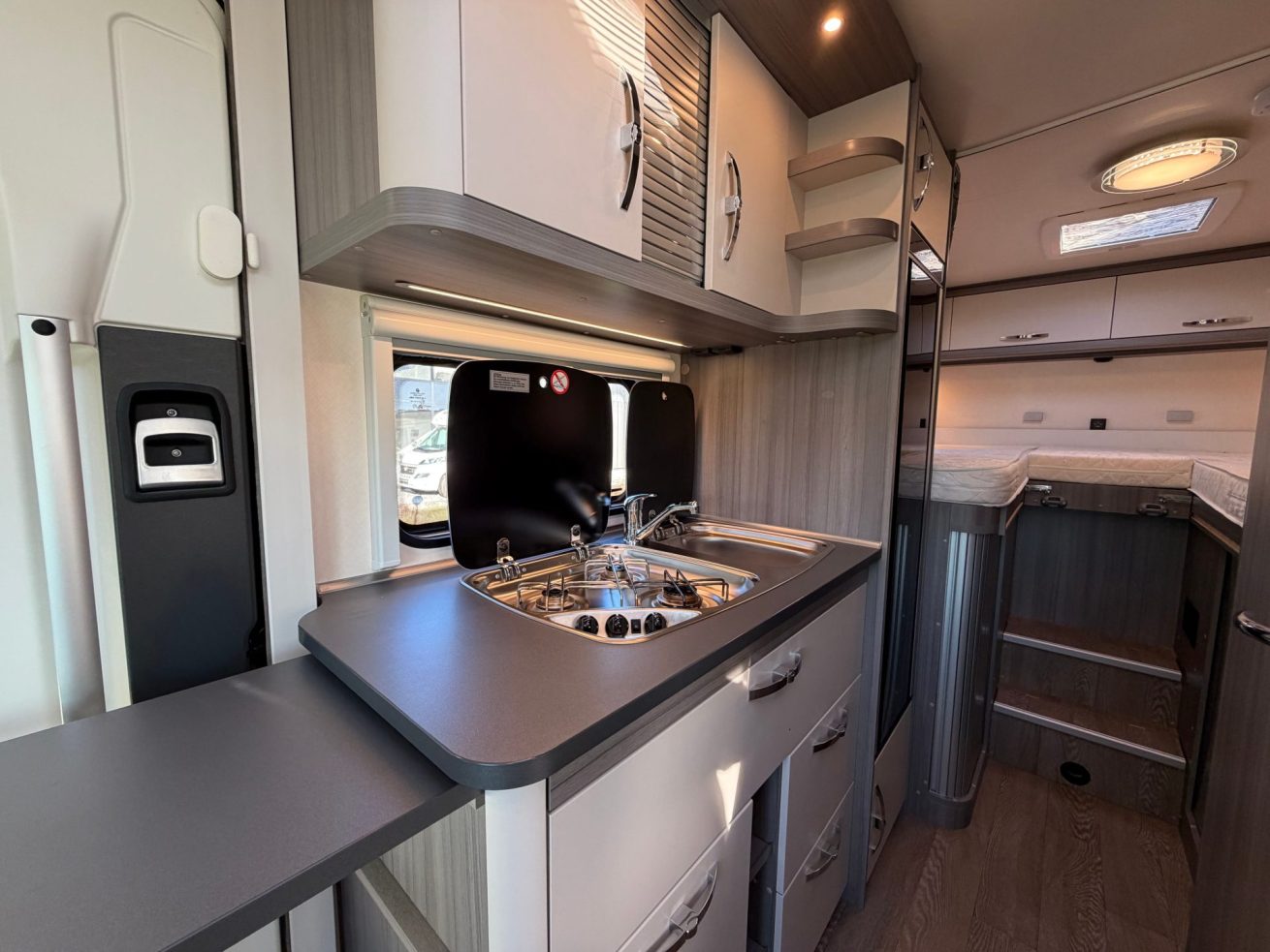 Hobby Optima On Tour V 65 GE (8)