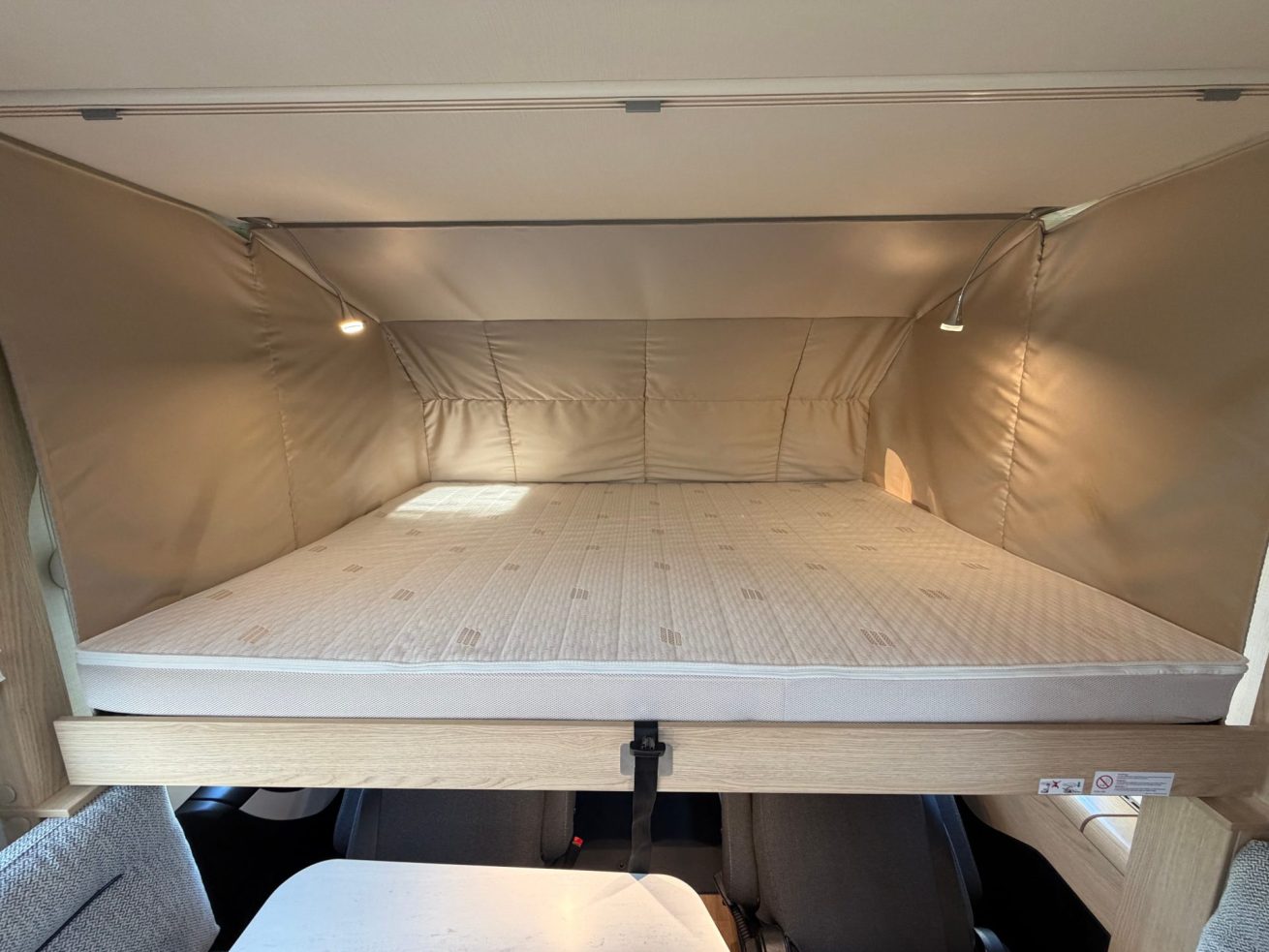 Hymer B-MC I 600 Whiteline (10)